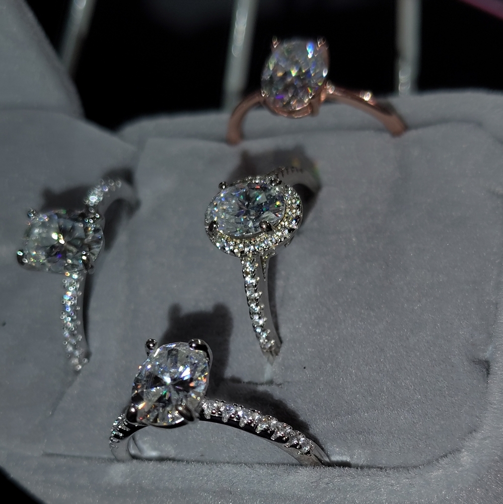 1 Carat Elegant Mossinate, Oval Shaped, Sterling Silver and Rose Gold Size 9